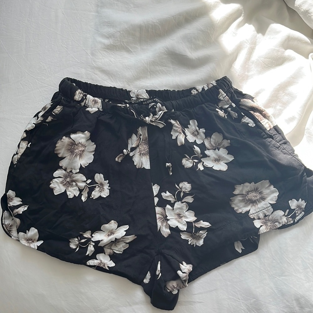 Brandy Melville shorts